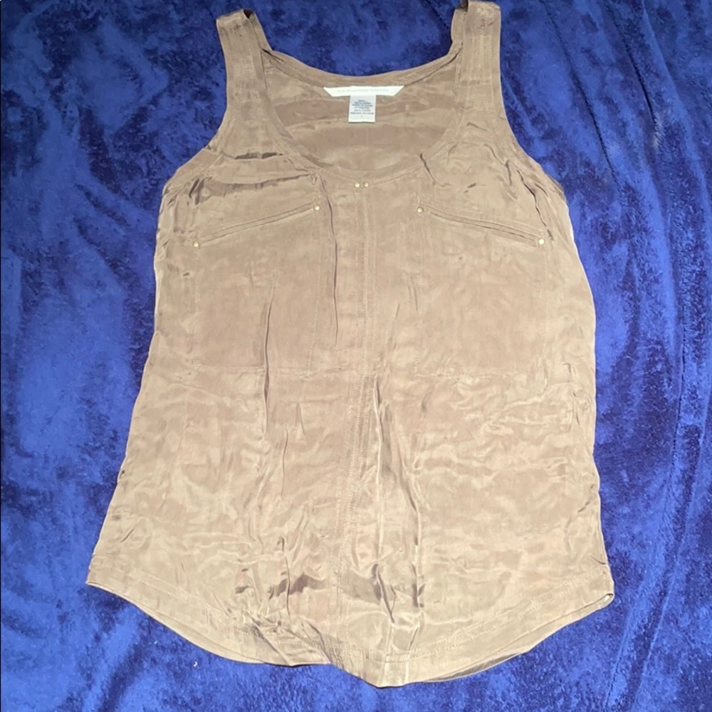 V neck tank